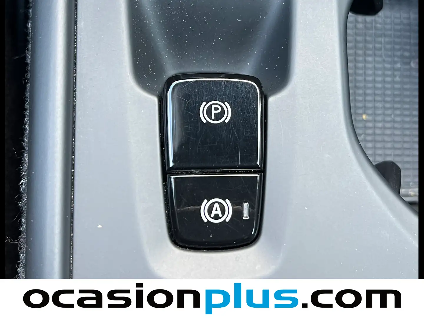 Foto Volvo XC40 Volvo XC40 T3 Momentum Pro Auto (163 CV)