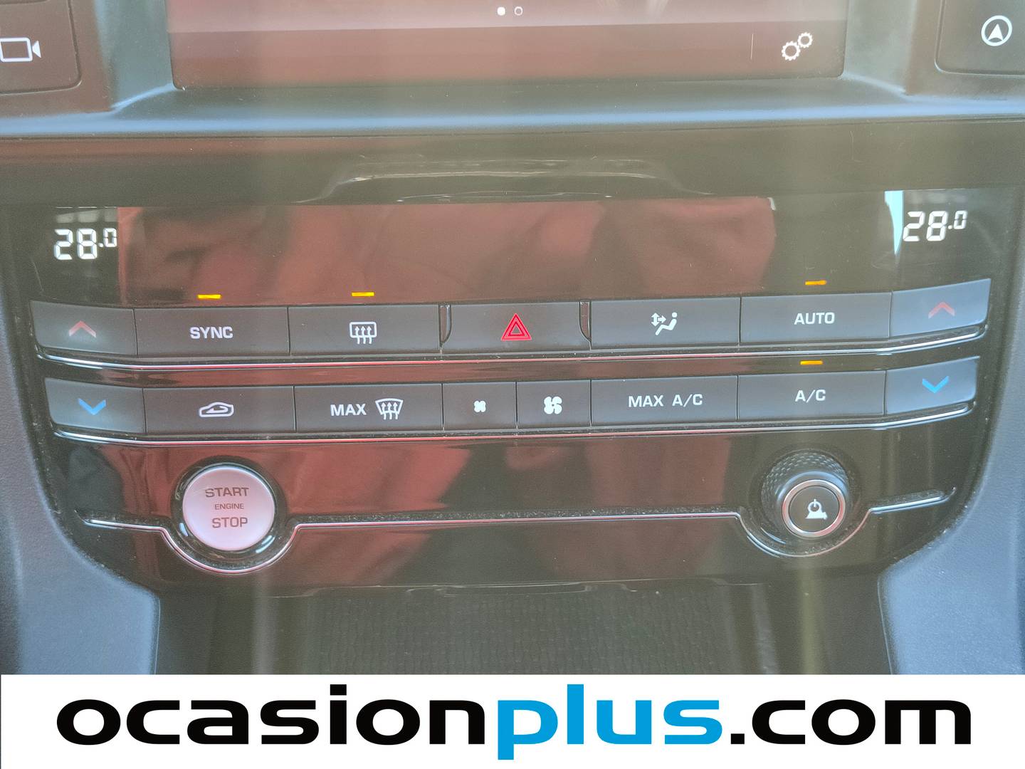 Foto Jaguar F-Pace Jaguar F-PACE 2.0L i4D Prestige AWD Auto (180 CV)