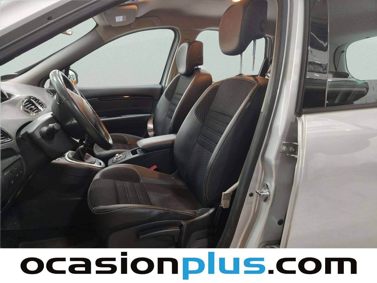 Foto Renault Scénic Renault Scenic 1.2 TCe Energy Bose (132 CV)