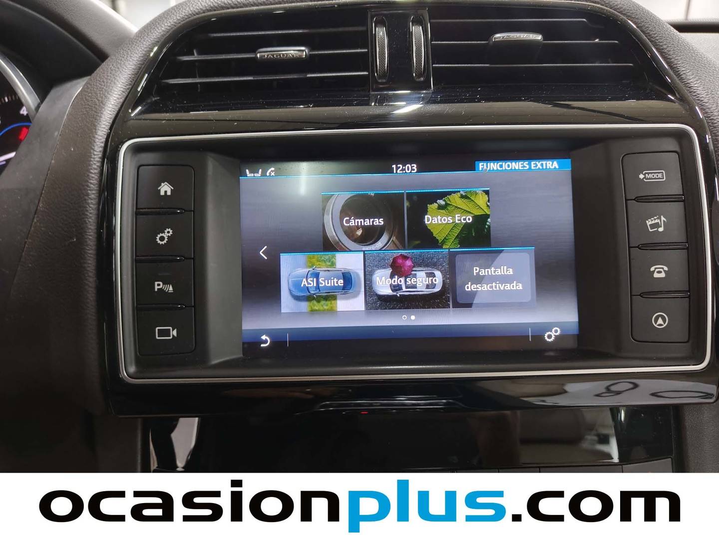 Foto Jaguar F-Pace Jaguar F-PACE 2.0T i4 Prestige AWD Auto (250 CV)