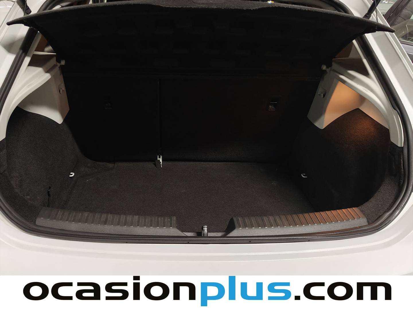 Fotos maletero Seat León Seat León 1.4 TSI S&S FR Plus (125 CV)