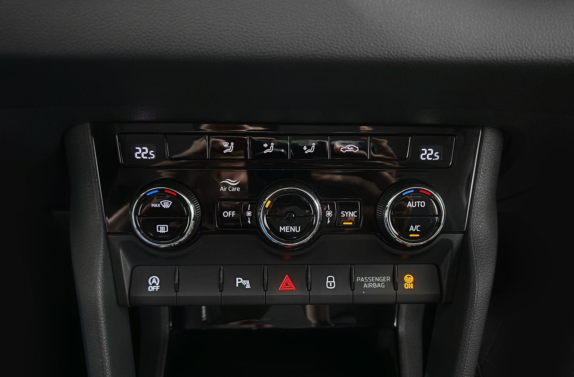 Škoda Karoq 1.5 TSI ACT Style DSG - foto 33