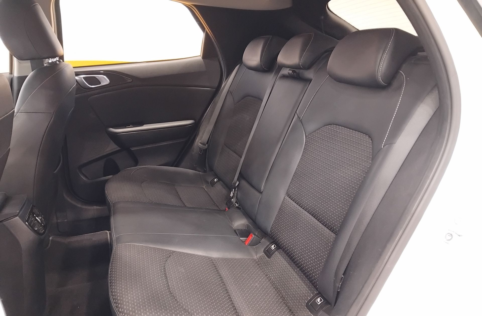 Kia XCeed 1.0 T-GDi Tech - foto 12