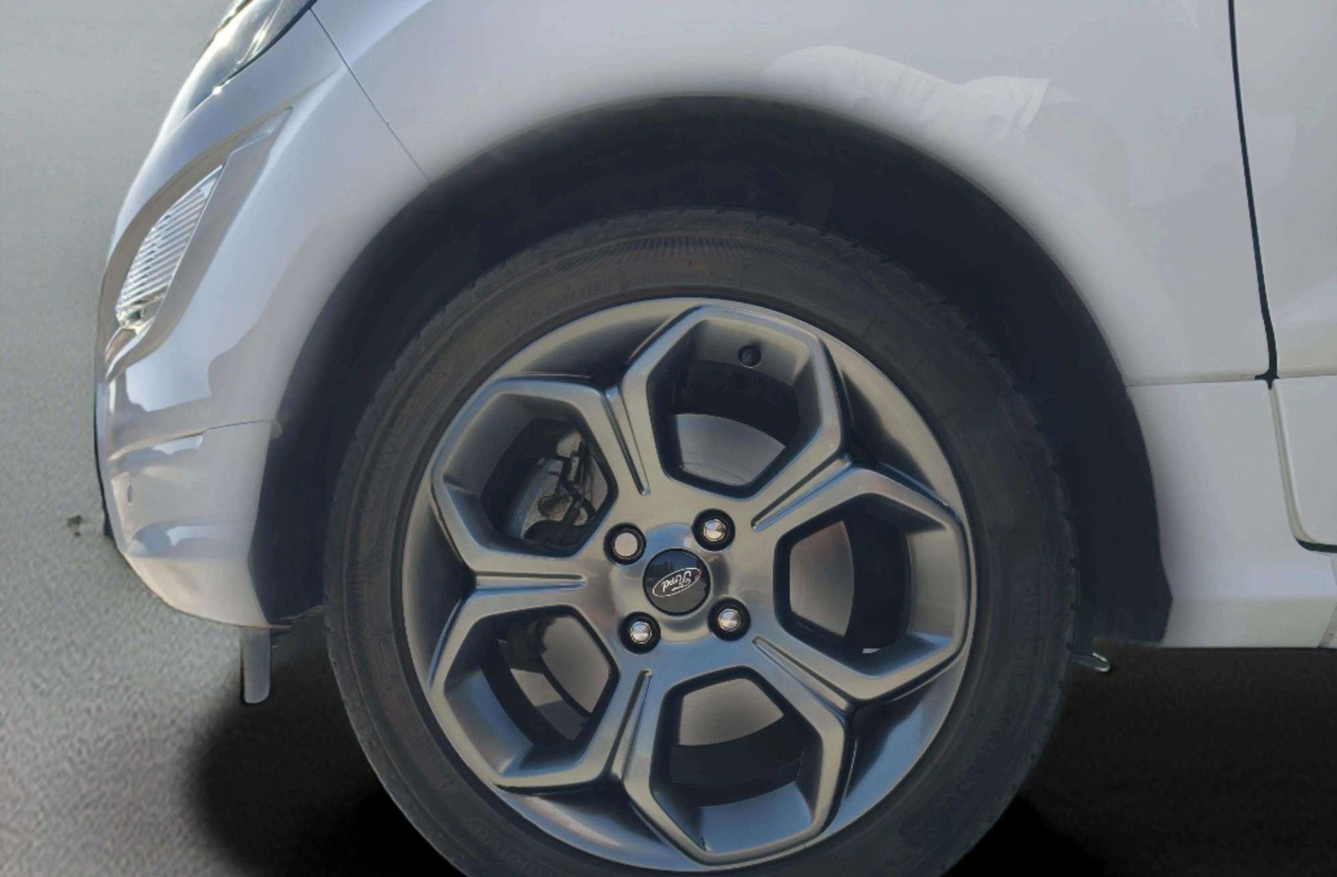 Ford EcoSport 1.0T EcoBoost ST Line - foto 34