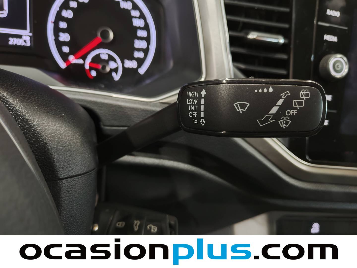 Foto Volkswagen T-Roc Volkswagen T-Roc Advance R-Line 1.0 TSI (110 CV)