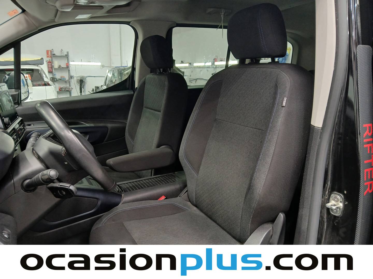 Foto asientos delanteros Peugeot Rifter Peugeot Rifter BlueHDi 130 Allure Pack Standard (130 CV)
