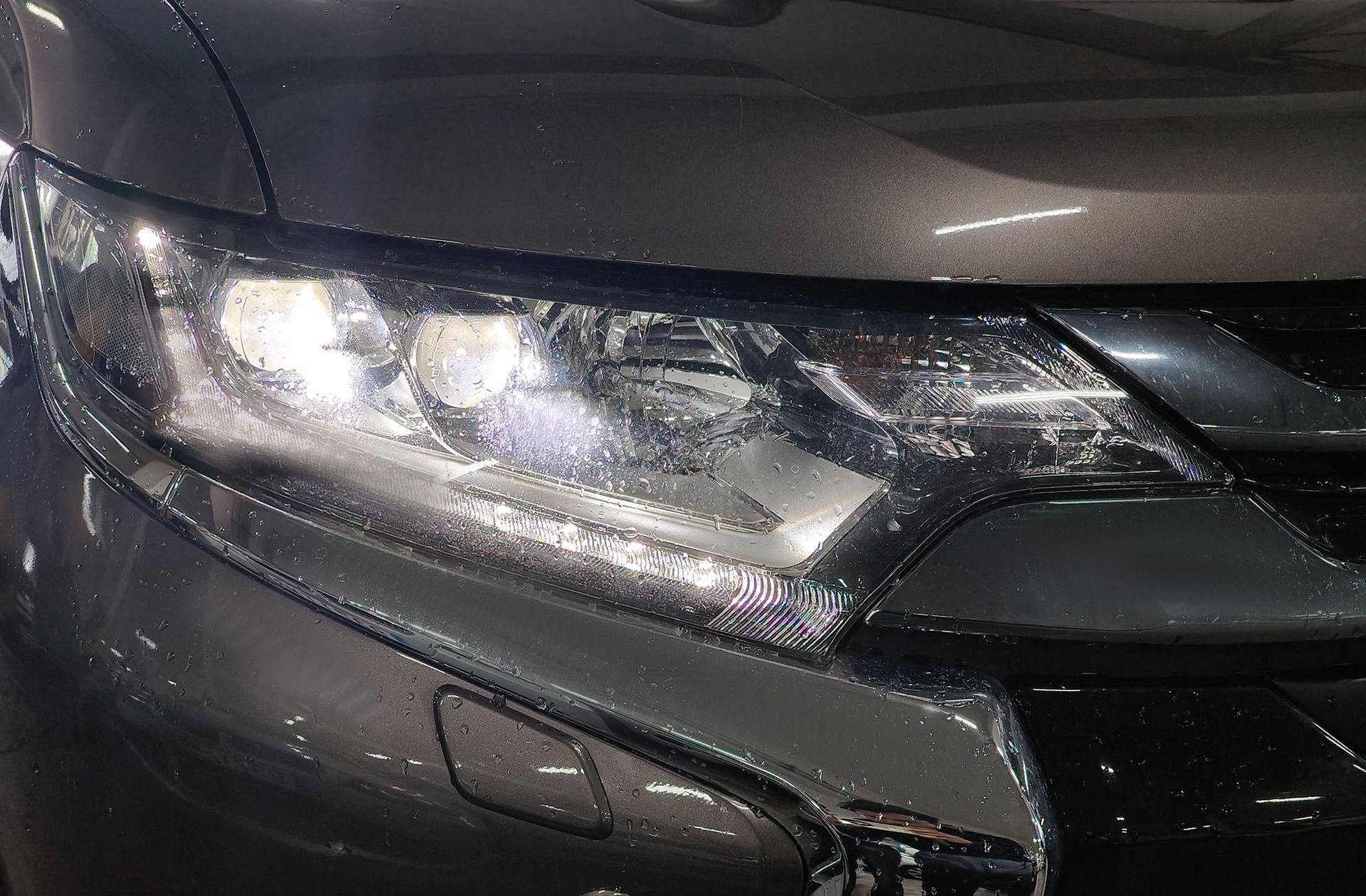 Mitsubishi Outlander 2.0 PHEV Kaiteki 4WD - foto 15