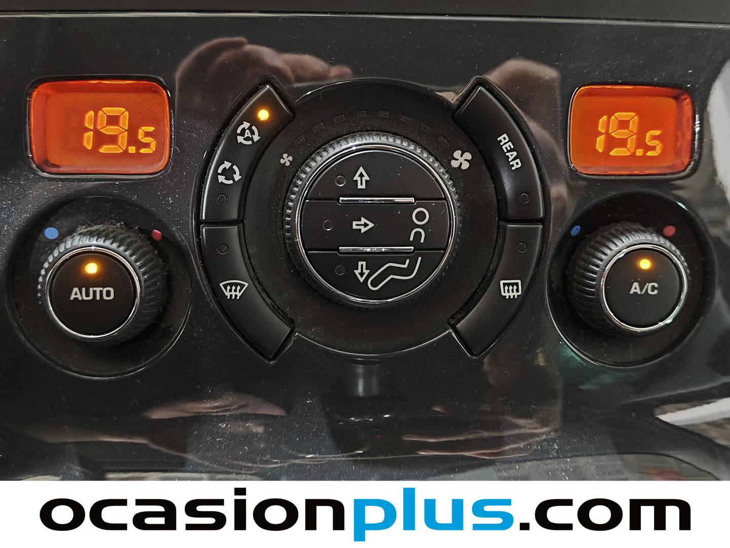 Equipamiento del Peugeot 5008 Peugeot 5008 1.2 PureTech Style S&S 7 Plazas (130 CV)