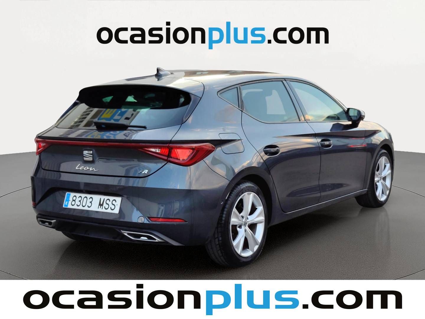 Foto trasera Seat León Seat León 1.0 eTSI S&S FR 25 Aniversario DSG (110 CV) derecha