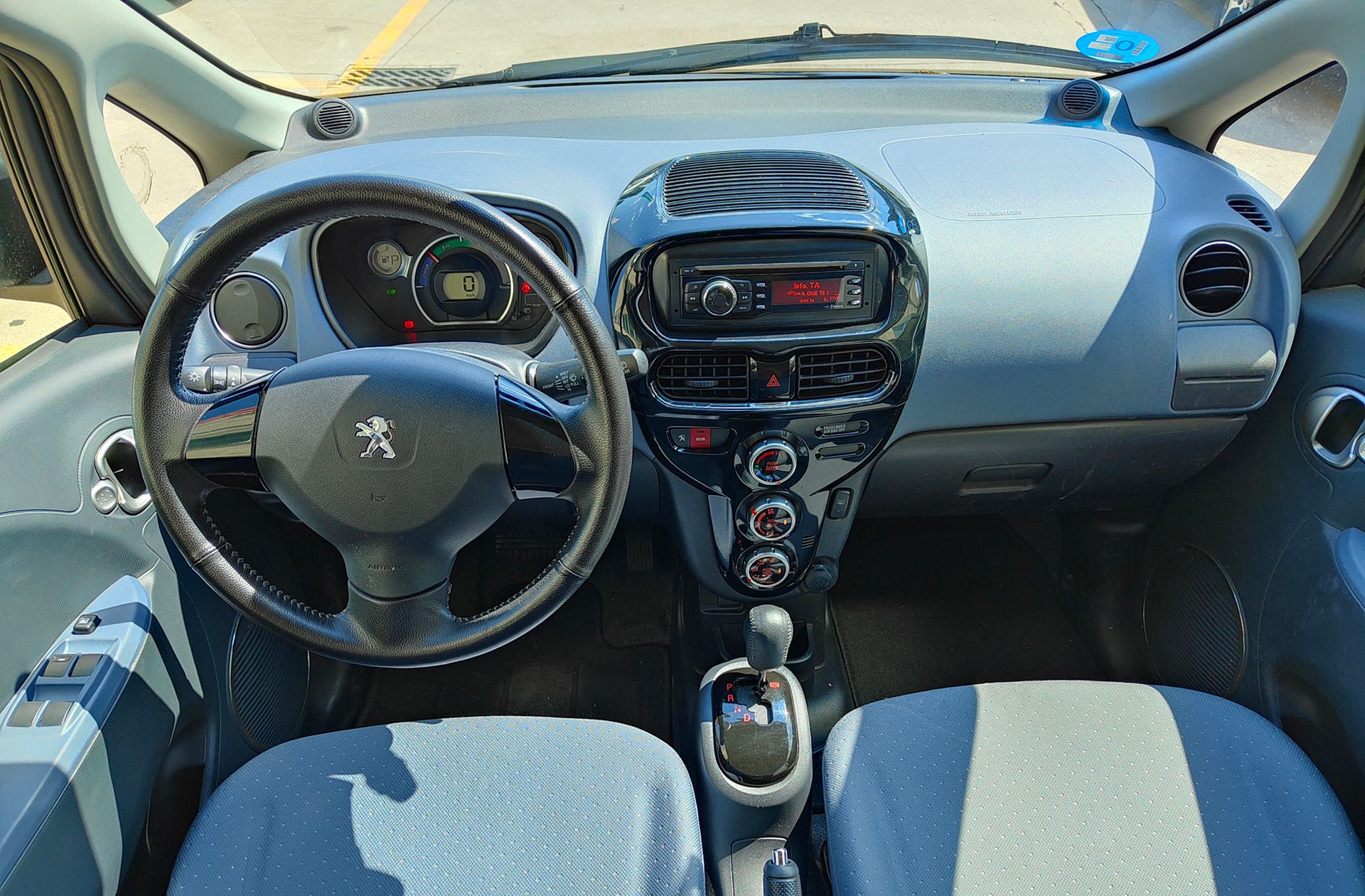 Peugeot iOn - foto 6