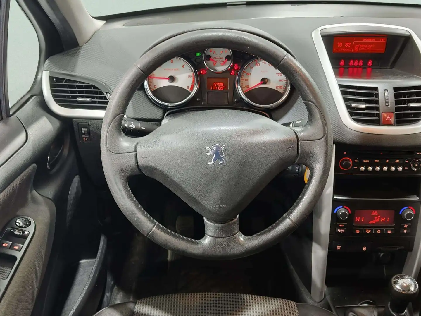 Foto Peugeot 207 Peugeot 207 1.6 HDI Sport (90 CV)