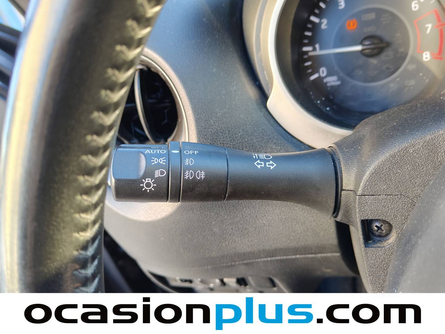 Equipamiento del Nissan JUKE Nissan Juke G N-Connecta  (112 CV)