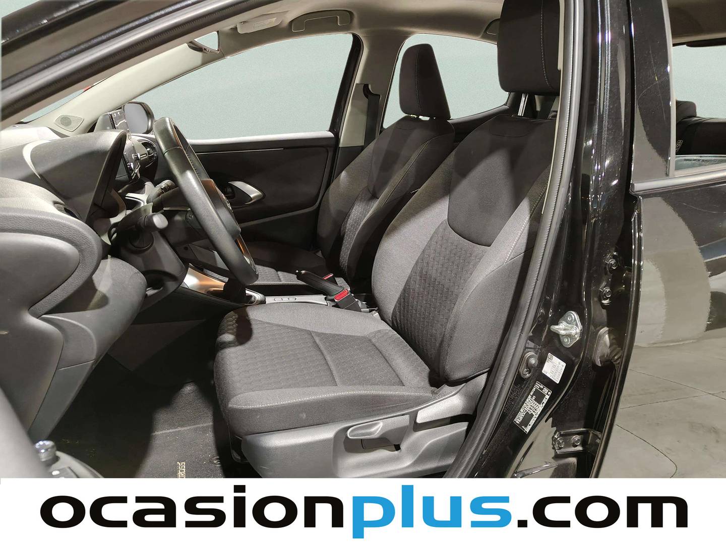 Foto asientos delanteros Toyota Yaris Toyota Yaris 1.5 S-Edition (125 CV)