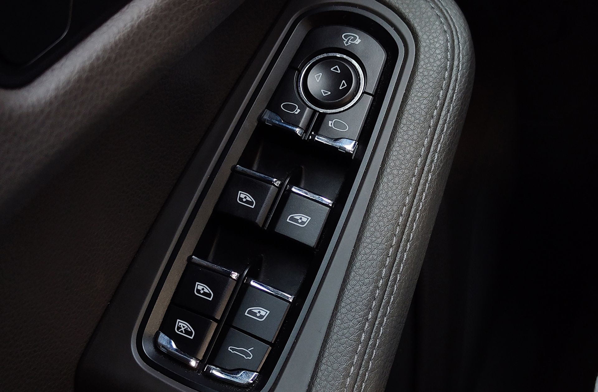 Porsche Macan S Diesel - foto 39