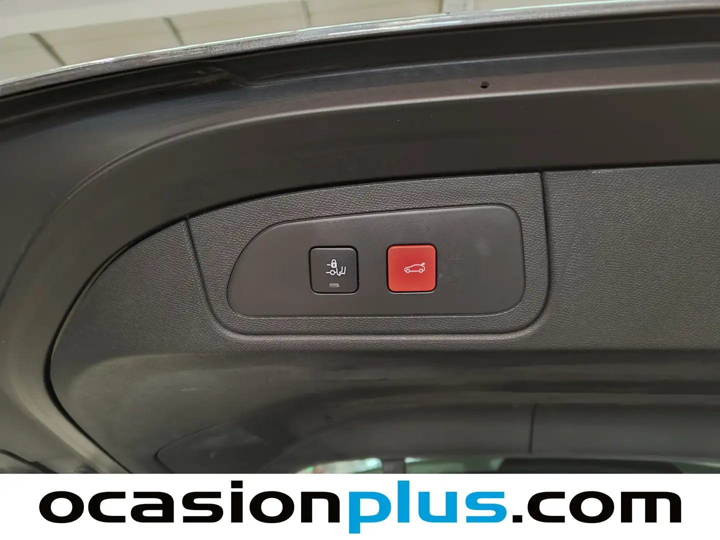 Foto DS DS 7 Crossback DS DS7 Crossback E-Tense 300 Louvre 4WD Auto (300 CV)