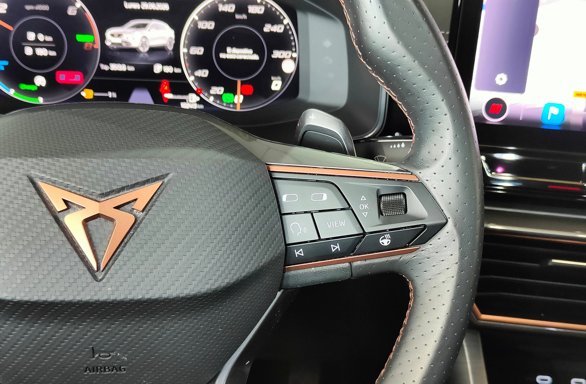 Cupra Formentor 1.4 e-Hybrid DSG - foto 31
