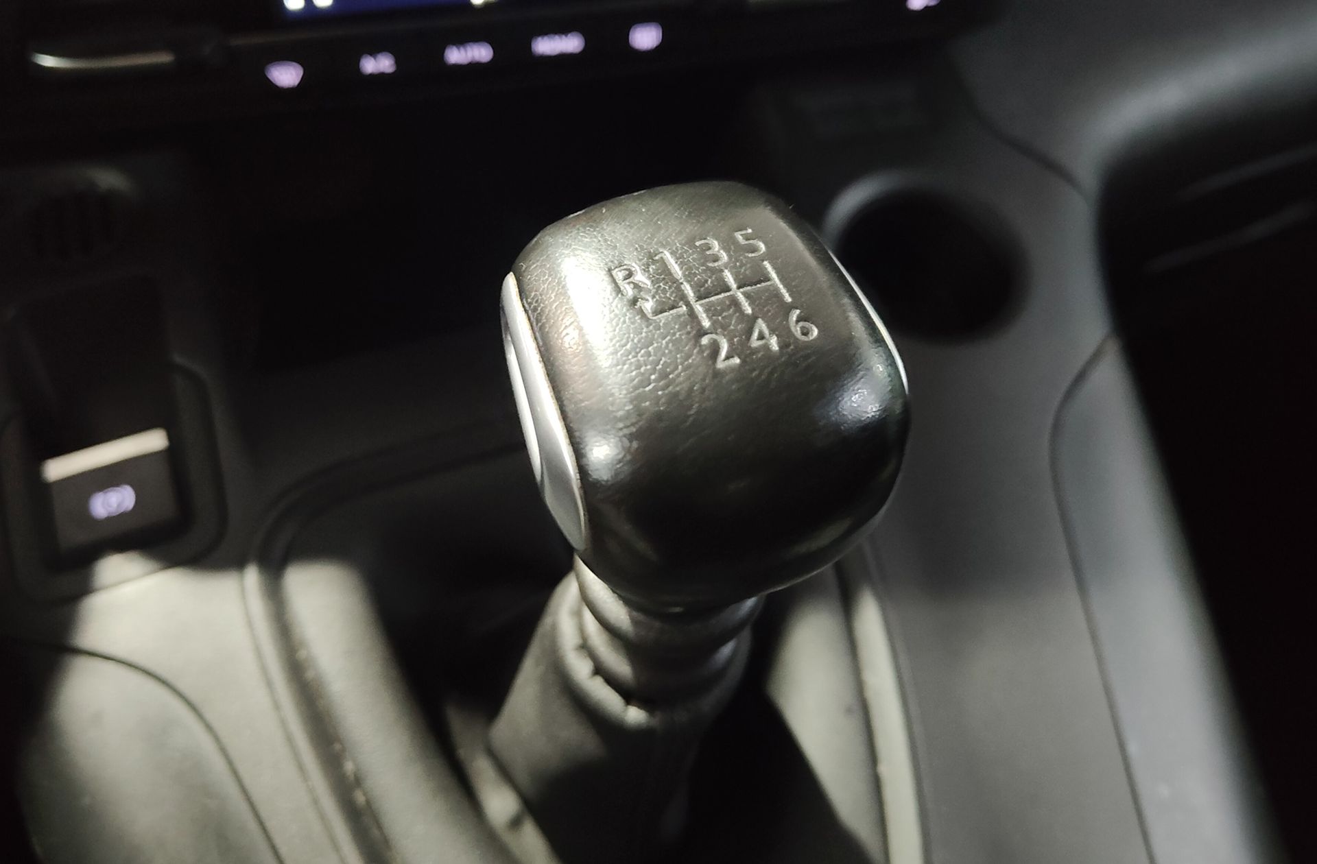Citroën Berlingo BlueHDi 100 Talla M Shine - foto 5