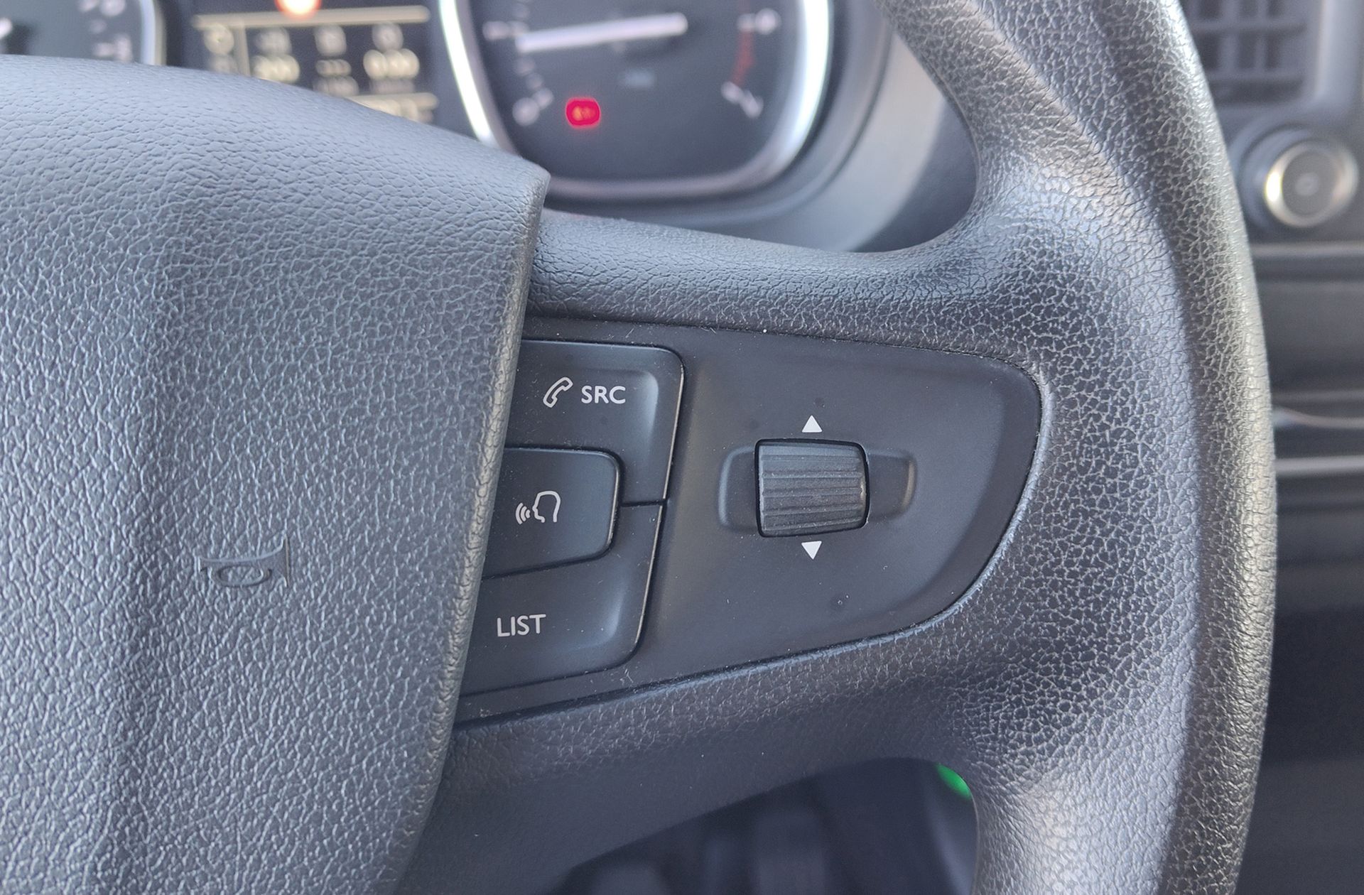 Peugeot Traveller Business 1.5 BlueHDi (120) Long 9 plazas - foto 25