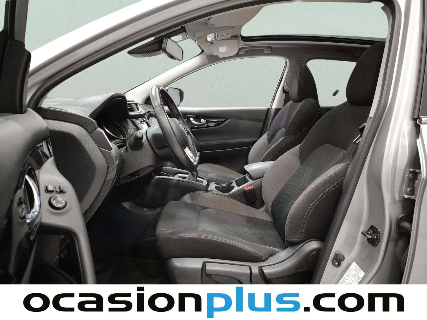 Foto asientos delanteros Nissan QASHQAI Nissan Qashqai DIG-T 140 N-Connecta (140 CV)
