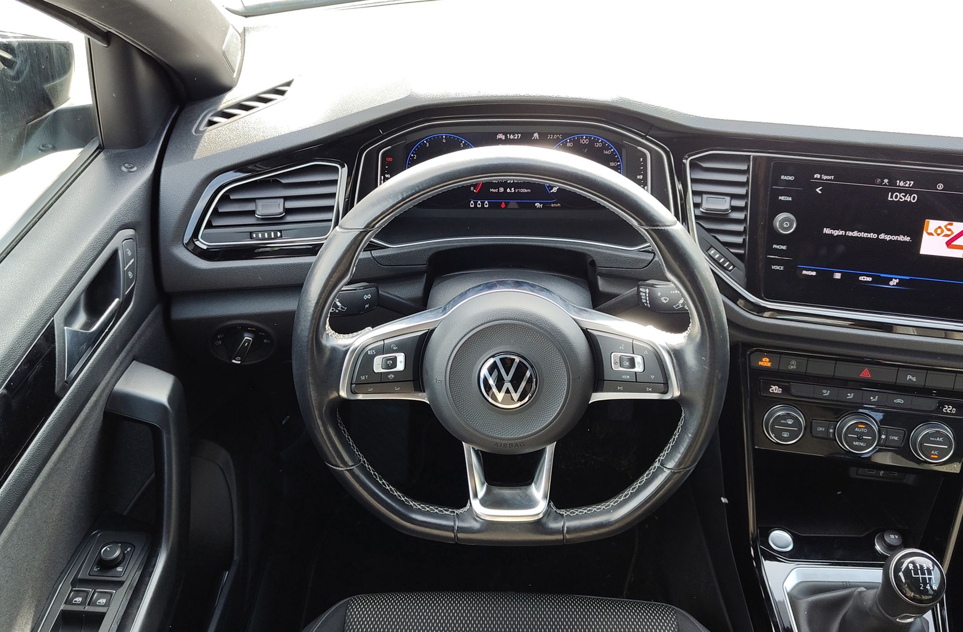 Volkswagen T-Roc Sport 1.5 TSI - foto 27