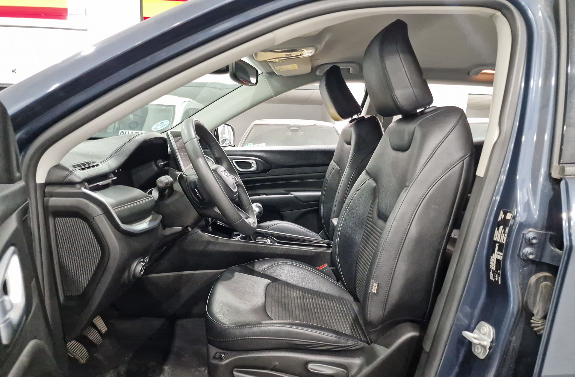 Jeep Compass 1.6 MultiJet Limited 4x2 - foto 11