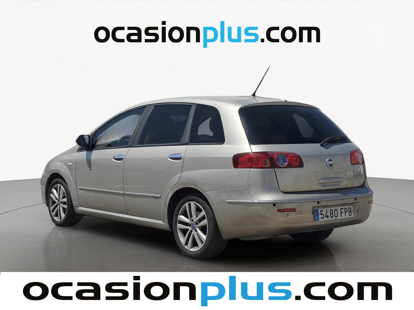 Foto trasera Fiat Croma Fiat Croma 1.9 16v Multijet Emotion (150 CV) izquierda