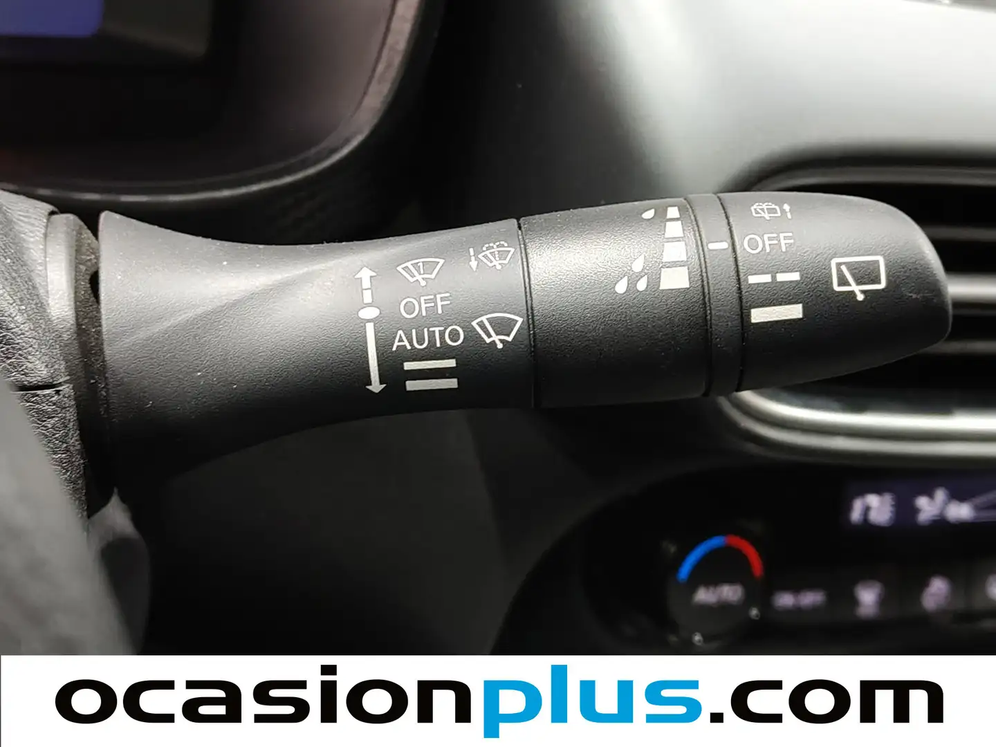 Foto Nissan JUKE Nissan Juke DIG-T N-Connecta 4x2 (114 CV)