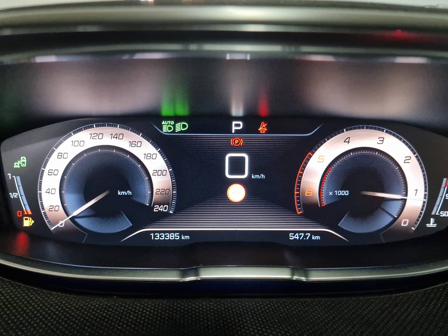 Foto Peugeot 3008 Peugeot 3008 BlueHDi 180 S&S GT EAT8 (180 CV)