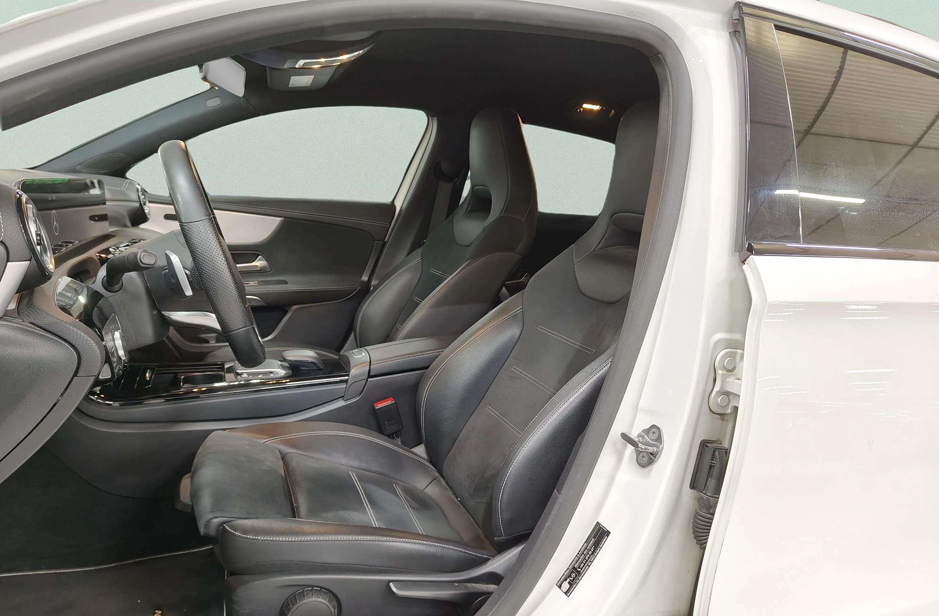 Mercedes-Benz Clase A 180 d Pack AMG - foto 14