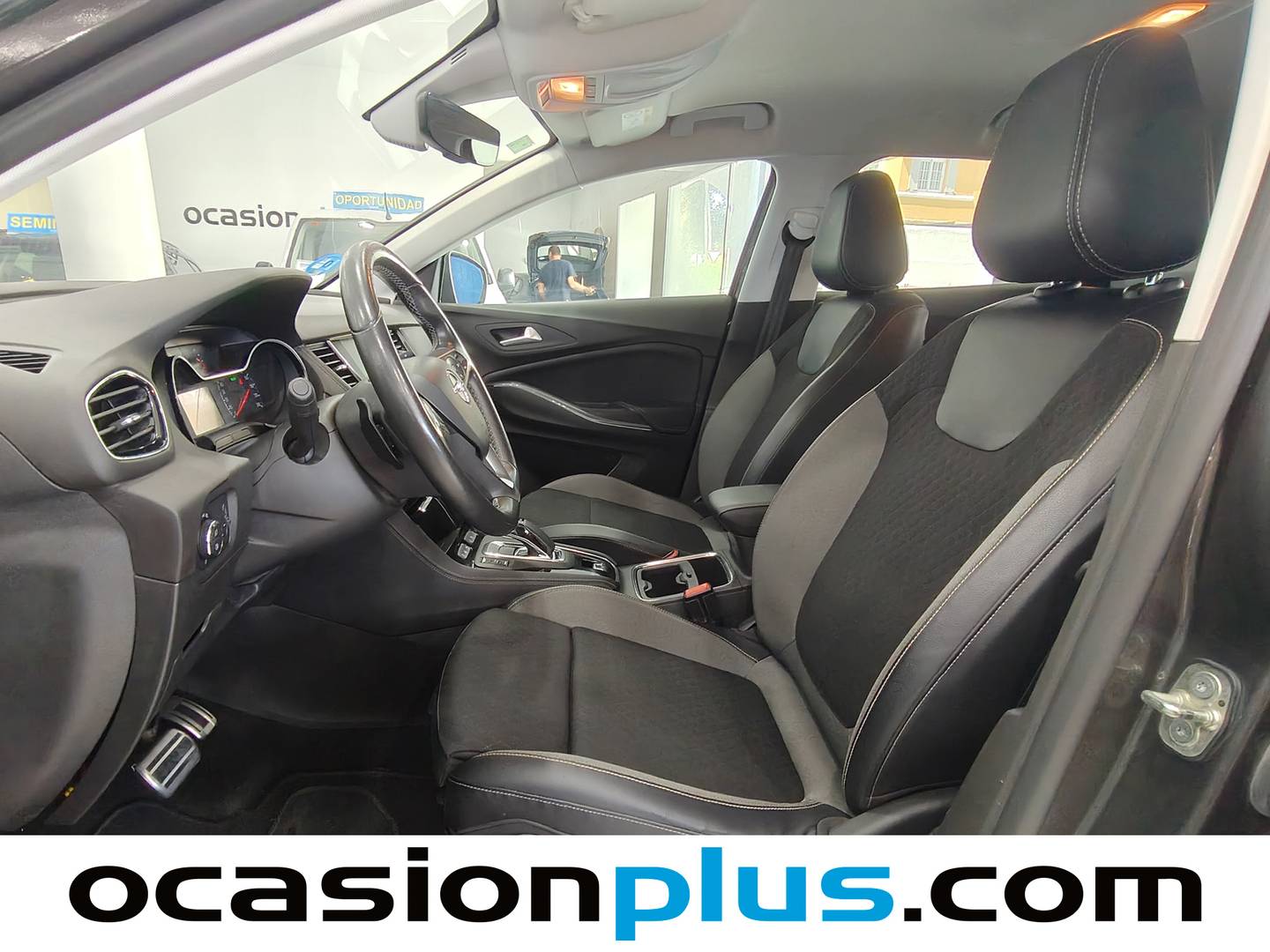 Foto asientos delanteros Opel Grandland X Opel Grandland X 1.6 Turbo PHEV Ultimate 4x4 Auto (200 CV)