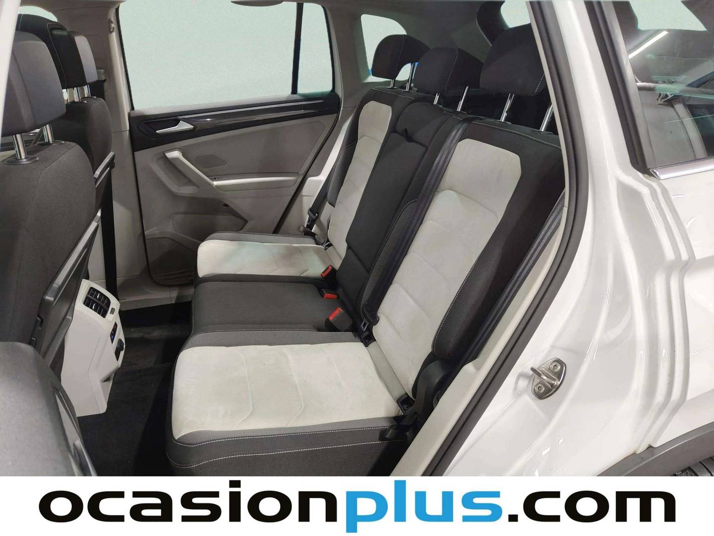Foto asientos traseros Volkswagen Tiguan Volkswagen Tiguan Sport 2.0 TDI (150 CV) Pack R-Line