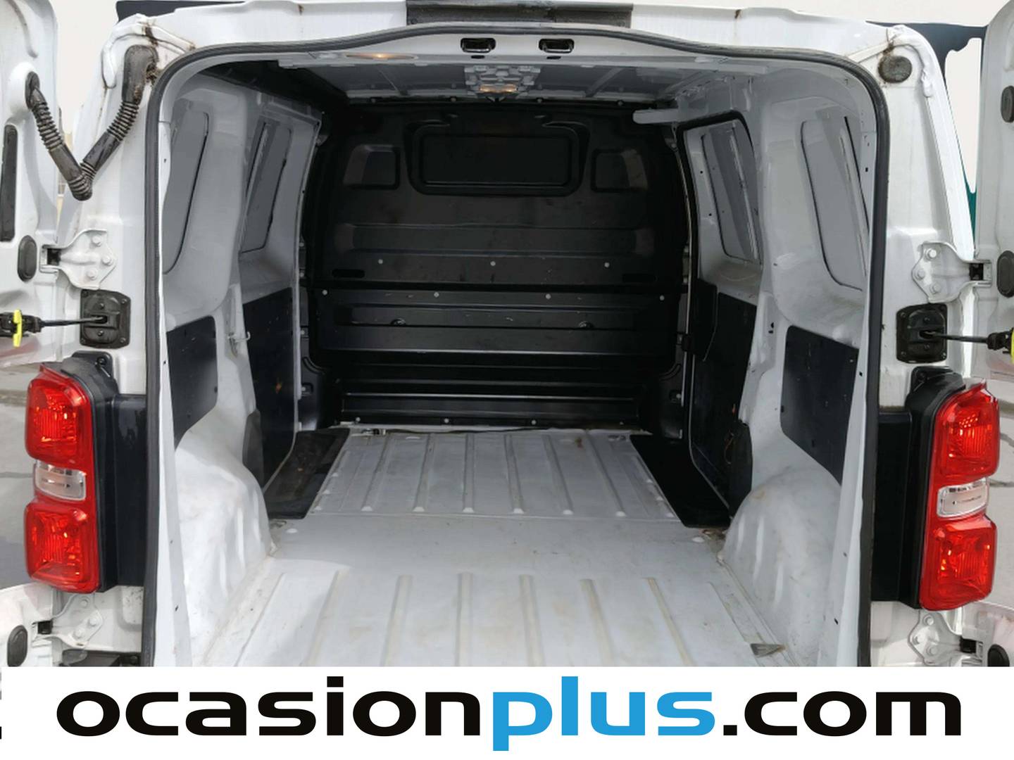 Foto asientos traseros Citroën Jumpy Citroën Jumpy Furgon BlueHDi 100 Talla M  (102 CV)