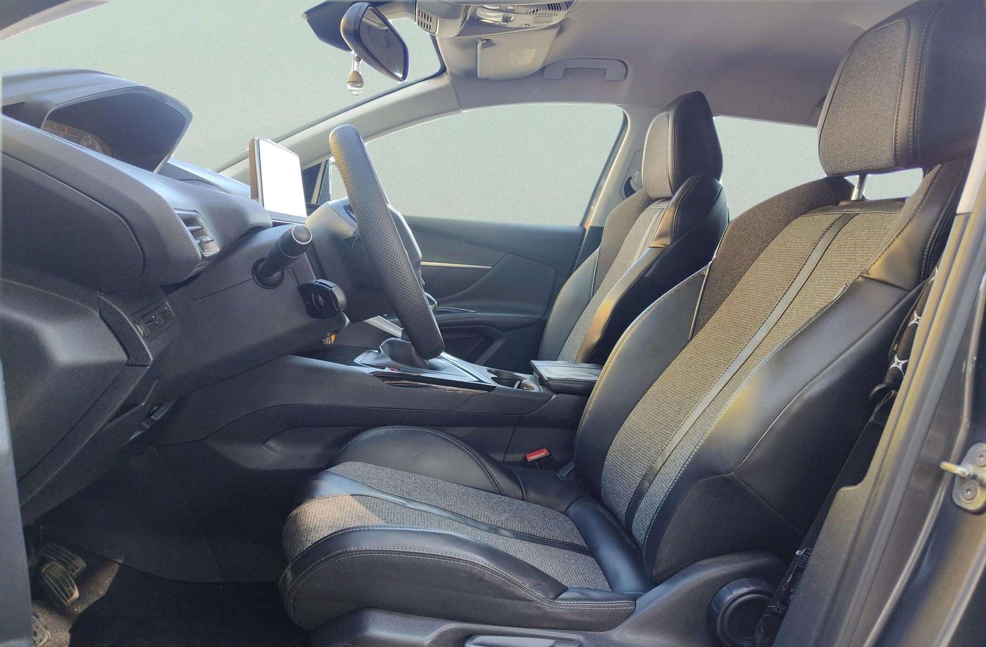 Peugeot 5008 PureTech 130 Allure - foto 12