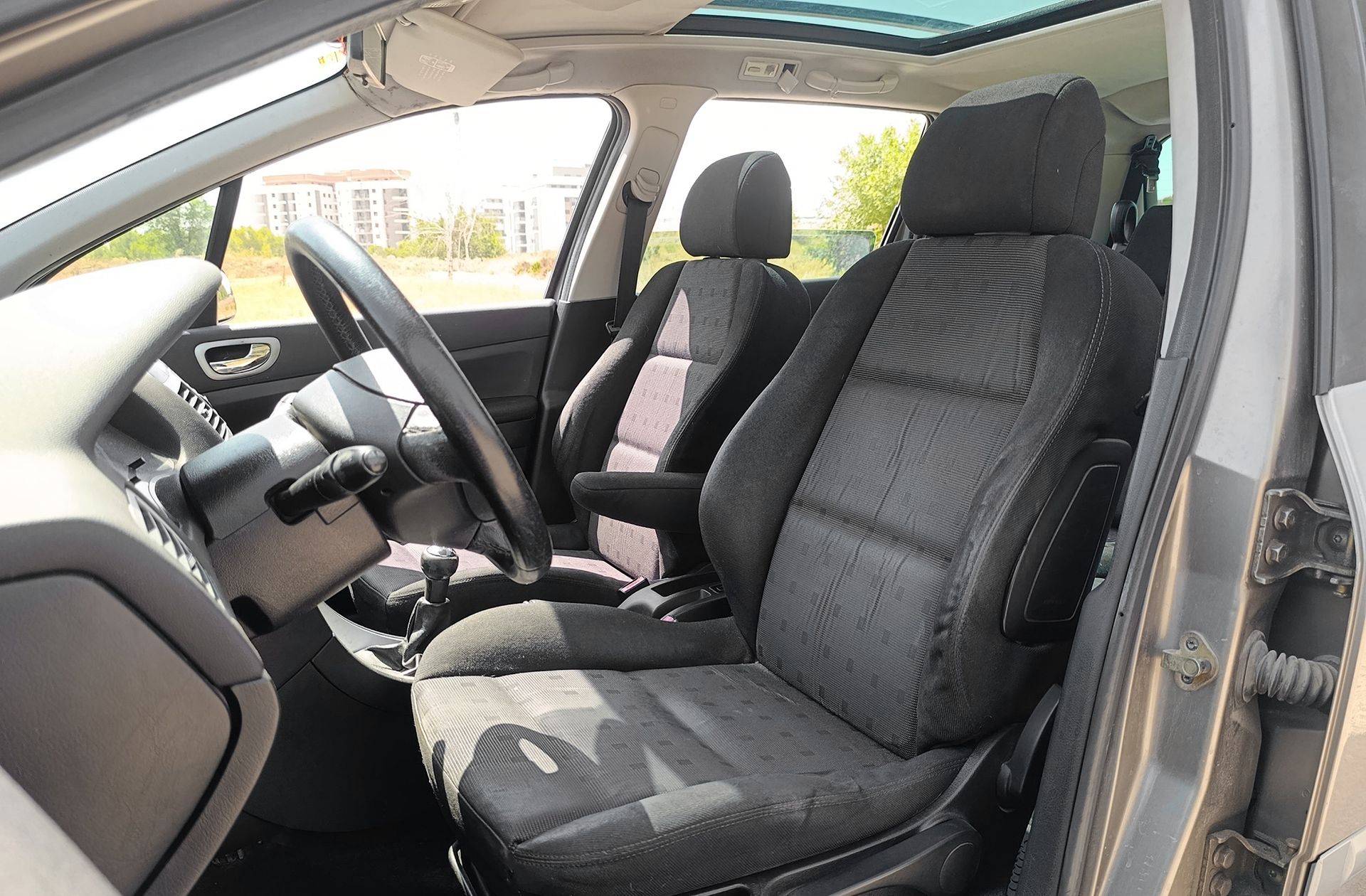Peugeot 307 2.0 HDi Pack - foto 9