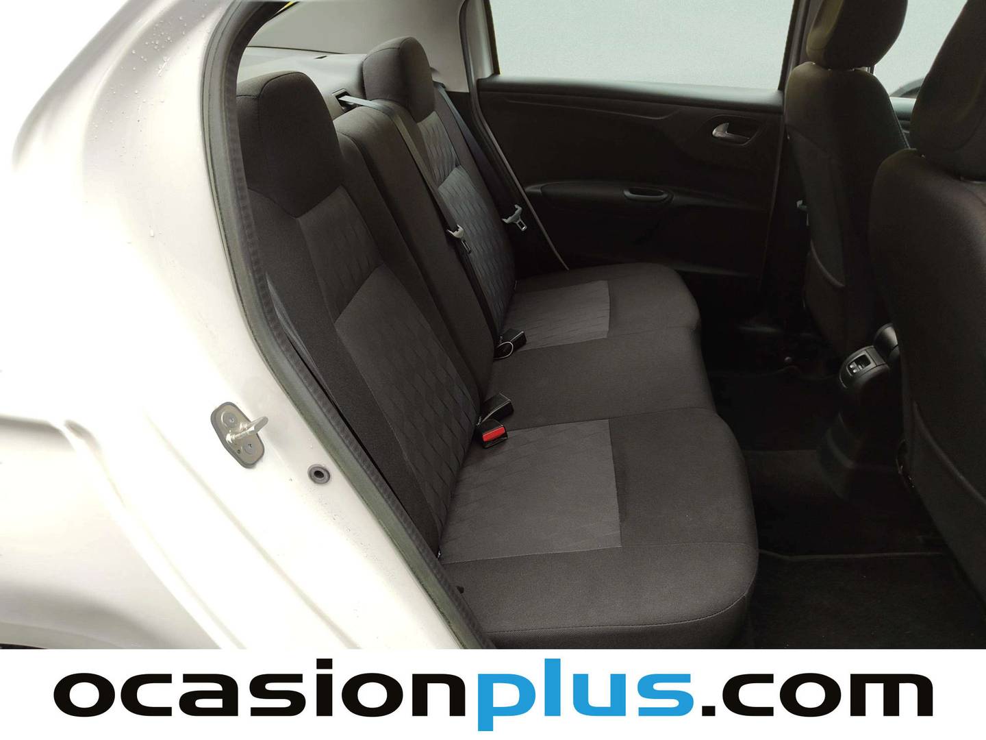 Citroën C-Elysée Citroën C-Elysee PureTech 82 Exclusive (82 CV) al mejor precio
