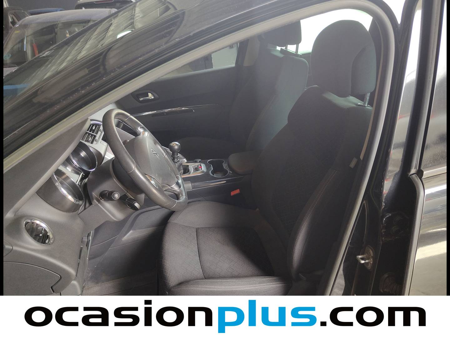 Foto asientos delanteros Peugeot 3008 Peugeot 3008 1.6 HDI Style (115 CV)