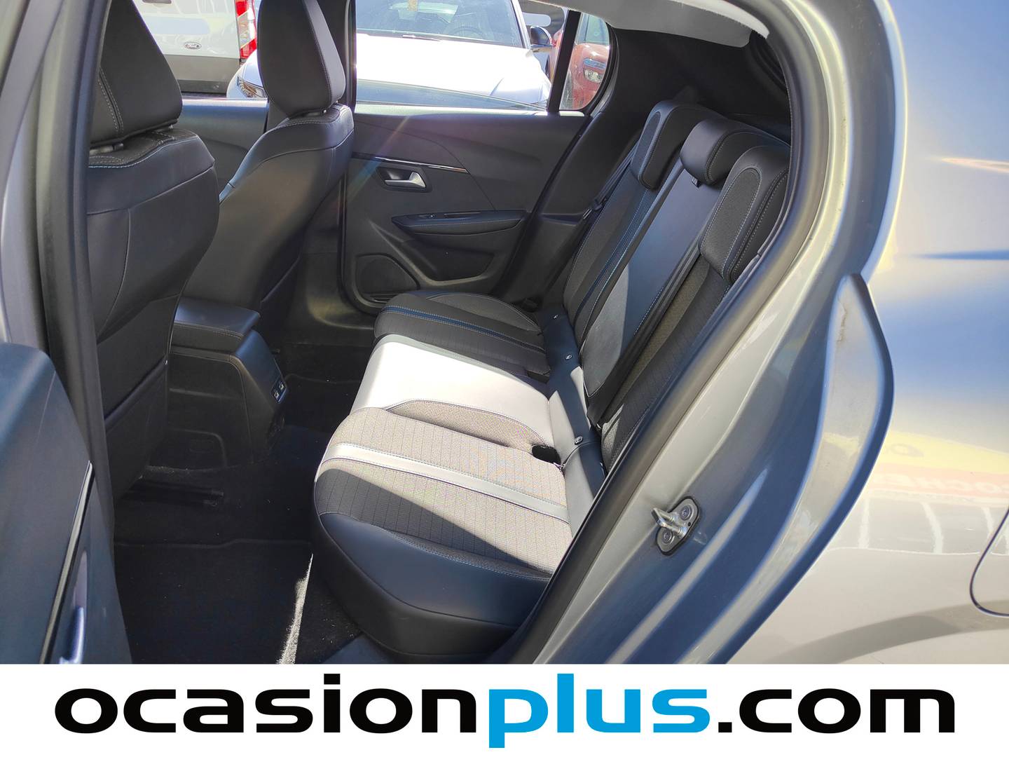 Foto asientos traseros Peugeot 208 Peugeot 208 PureTech 100 Allure (100 CV)