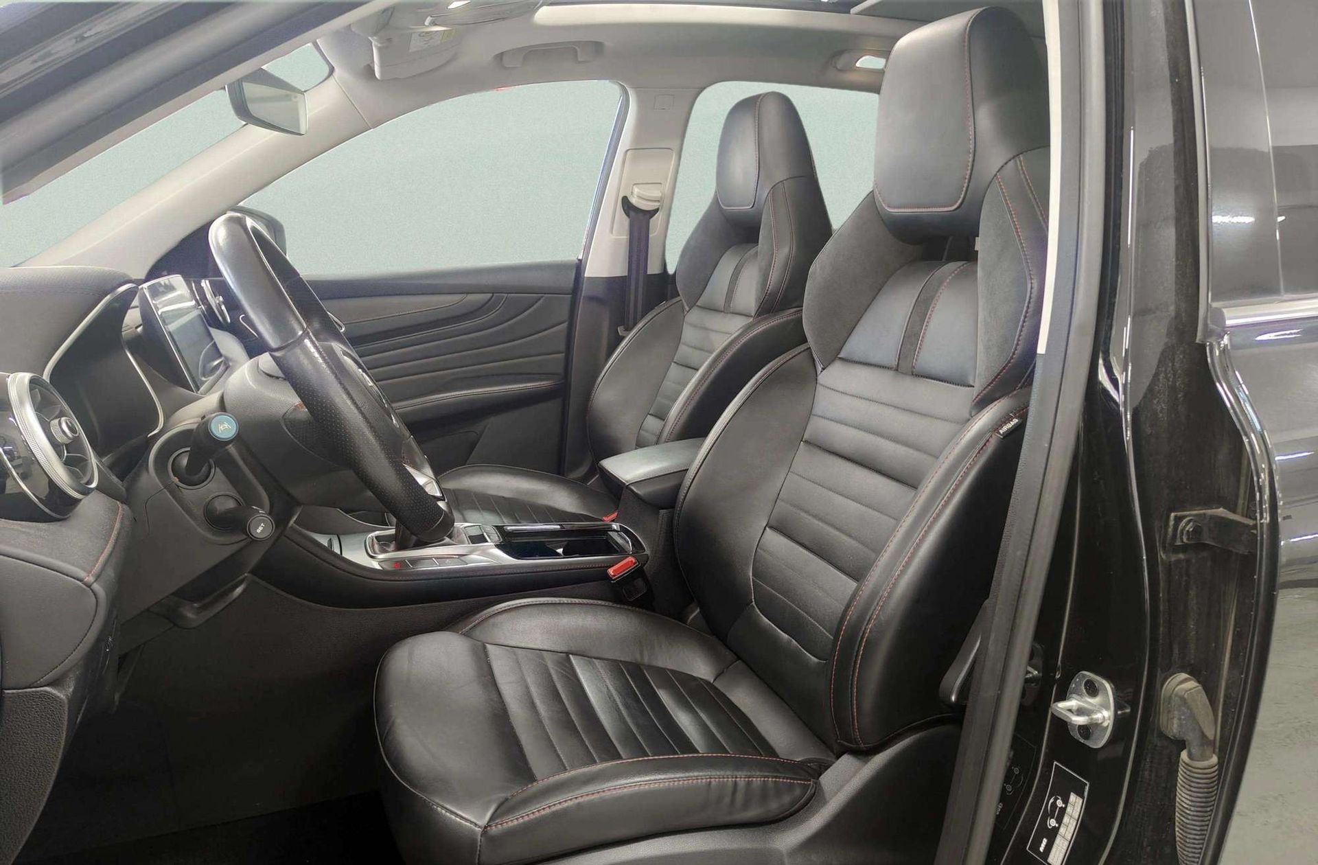 MG HS 1.5 Turbo GDI Luxury - foto 13