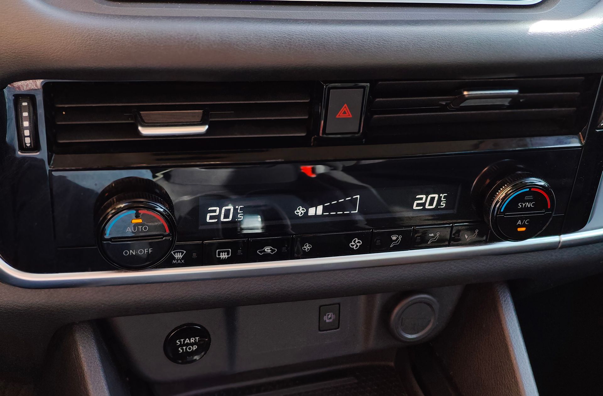 Nissan Qashqai E-POWER N-Connecta - foto 31