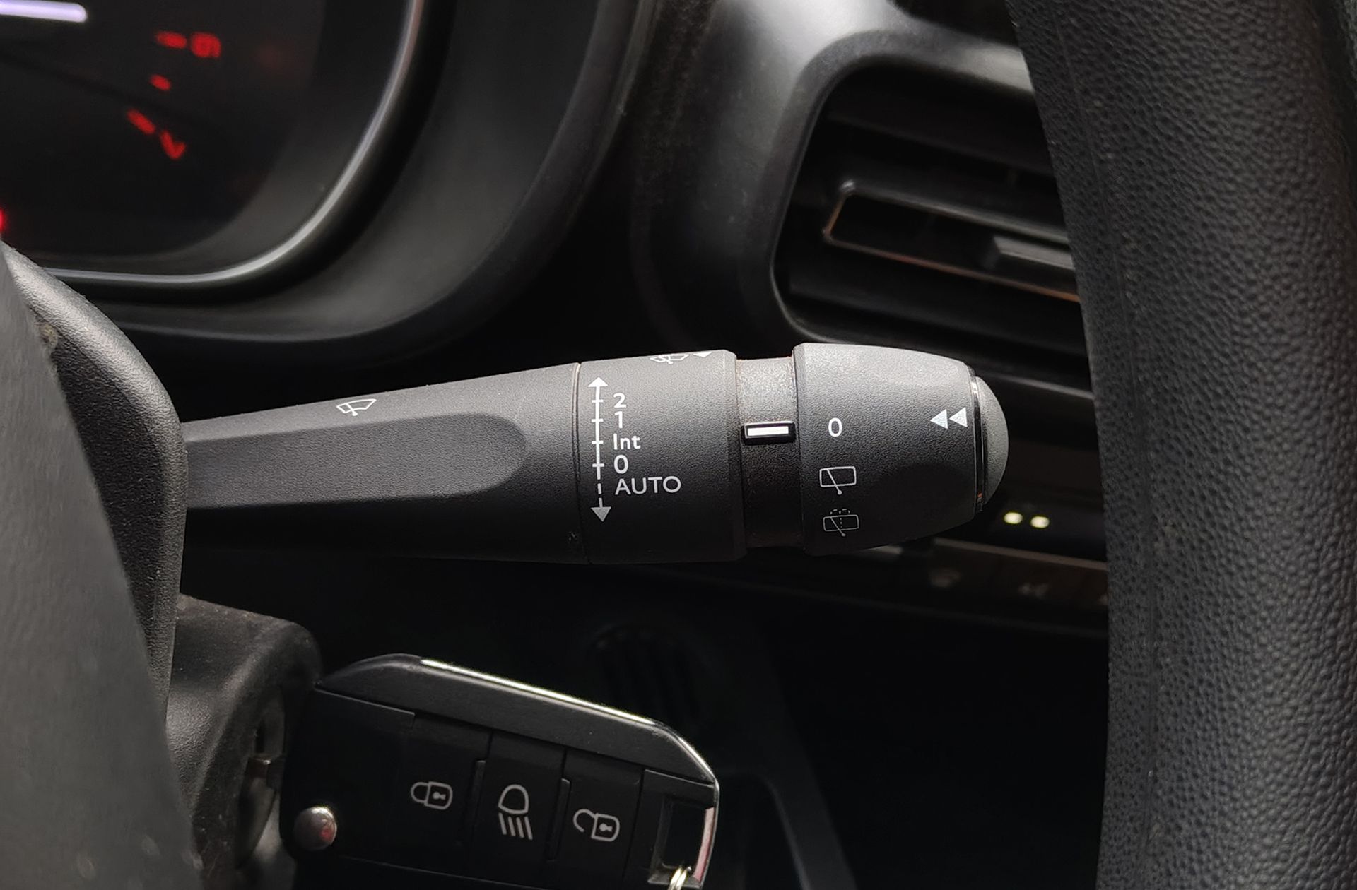 Citroën Berlingo BlueHDi 130 Talla M Shine - foto 32