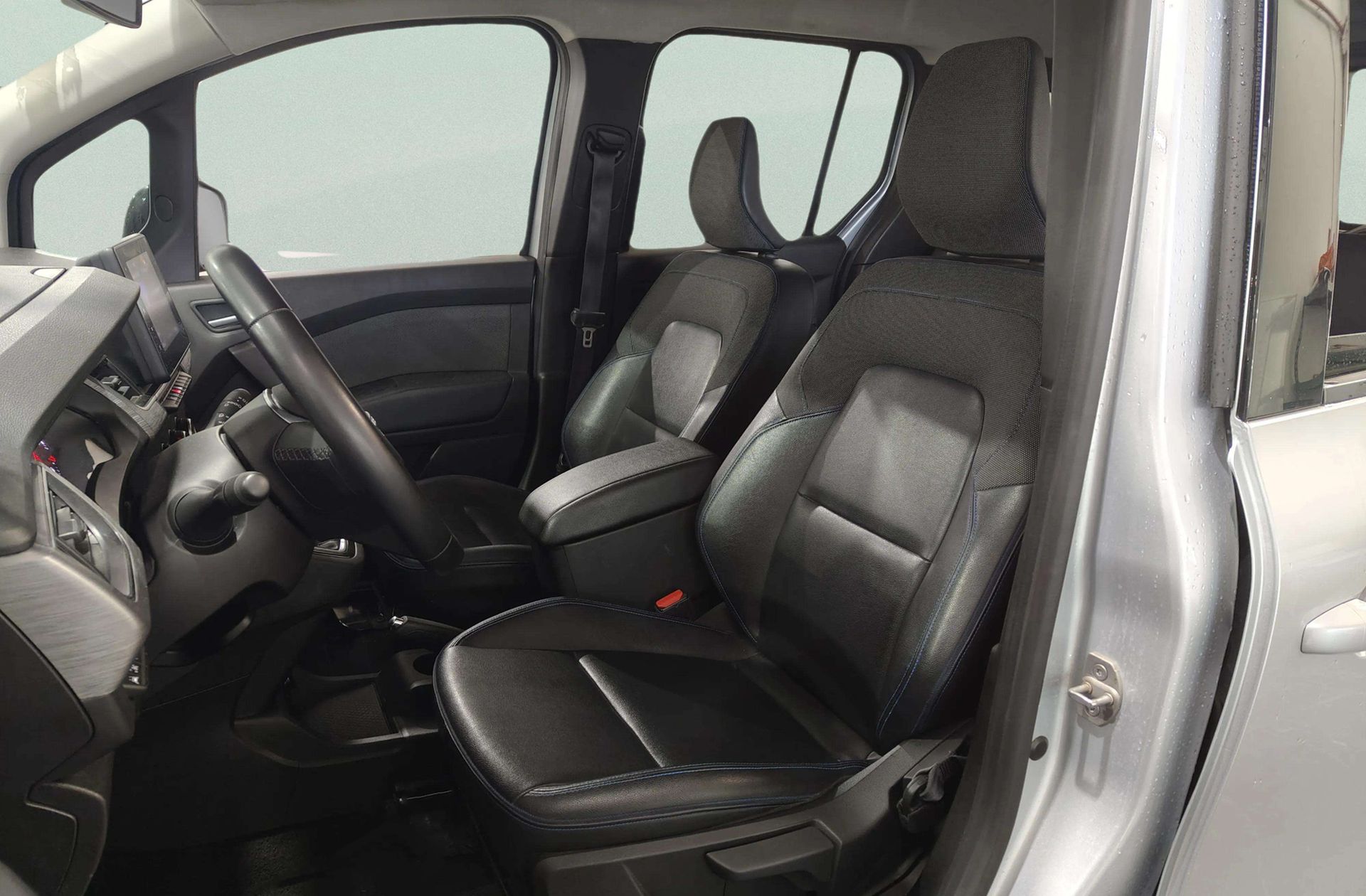 Nissan Townstar 1.3G L1 Tekna - foto 9