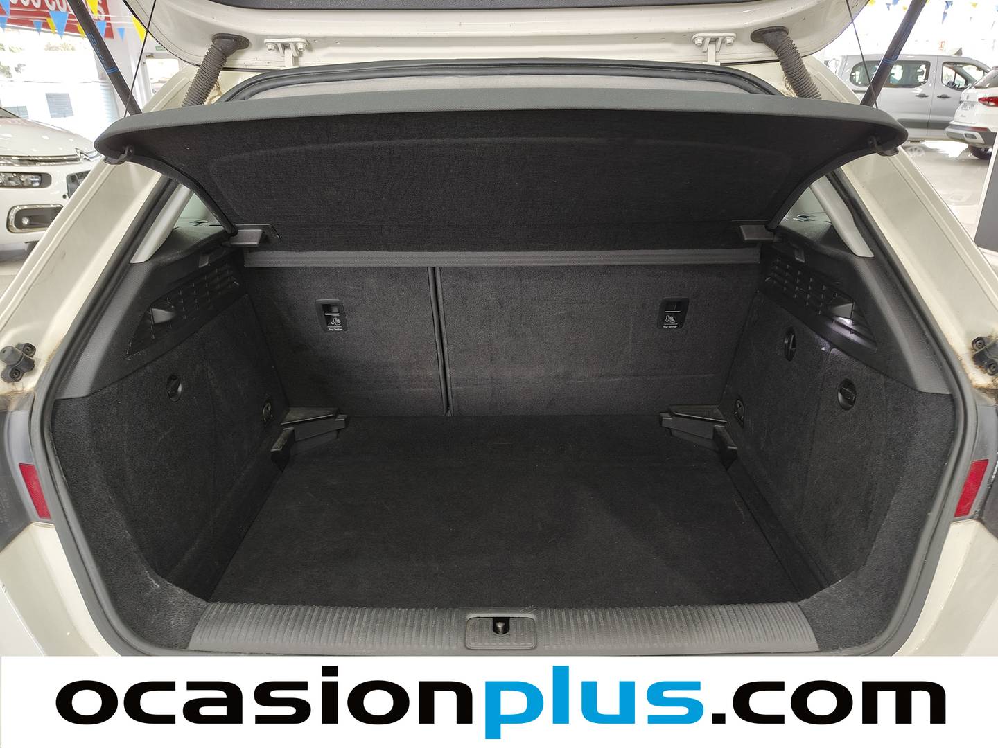 Fotos maletero Audi A3 Audi A3 Sportback Attraction Edición especial 1.6 TDI (105 CV)