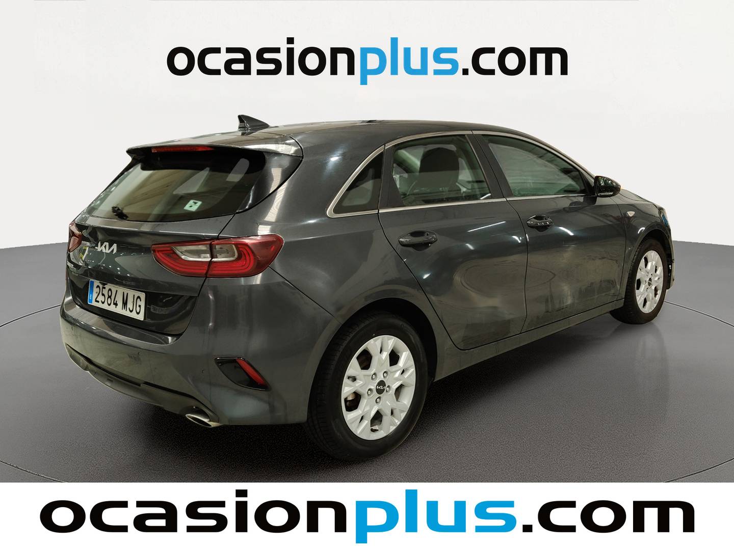 Foto trasera KIA Ceed KIA Ceed 1.6 MHEV iMT Drive (136 CV) izquierda