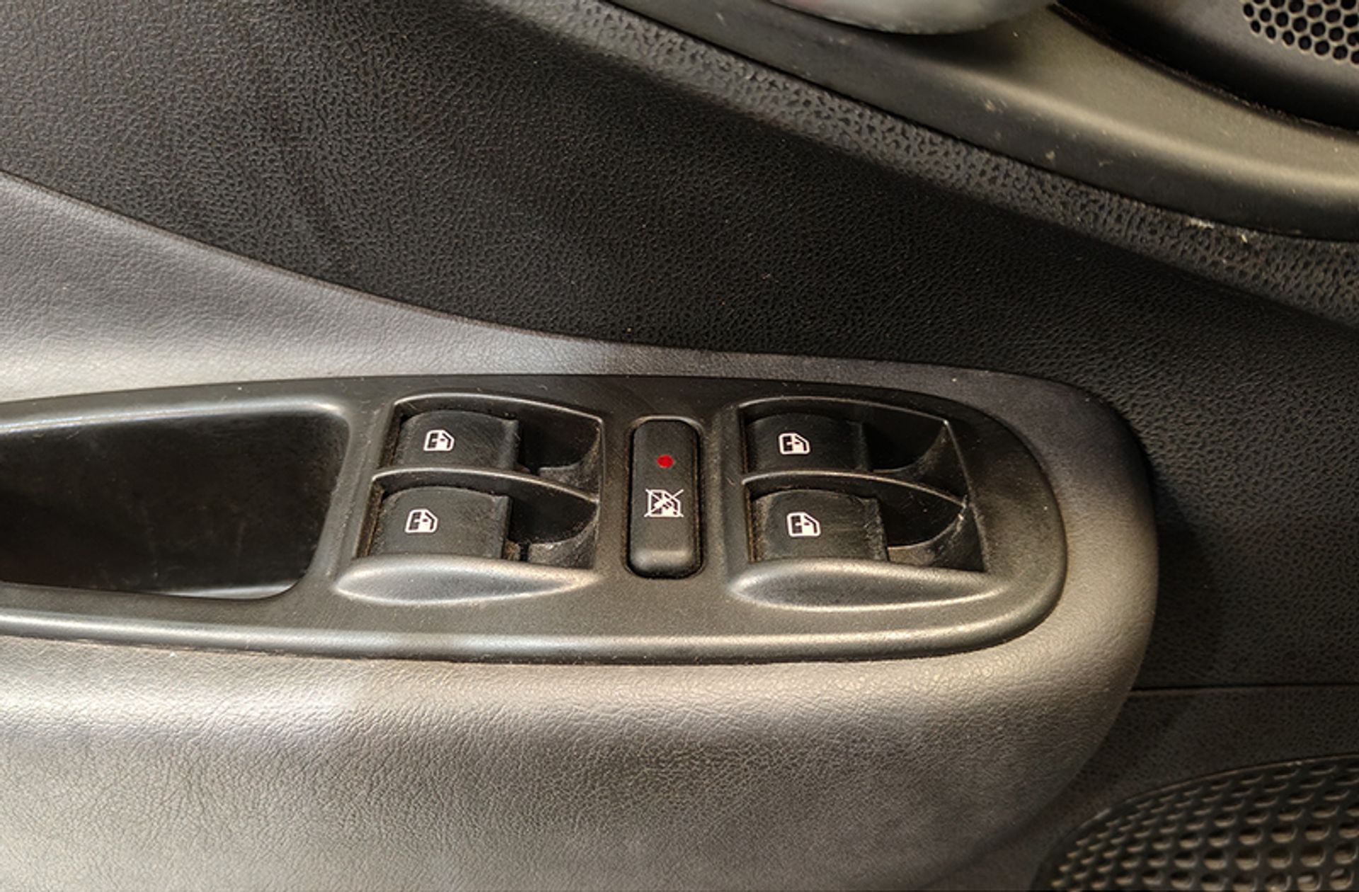 Fiat 500L 1.6 16v MultiJet II Living 7 plazas - foto 30