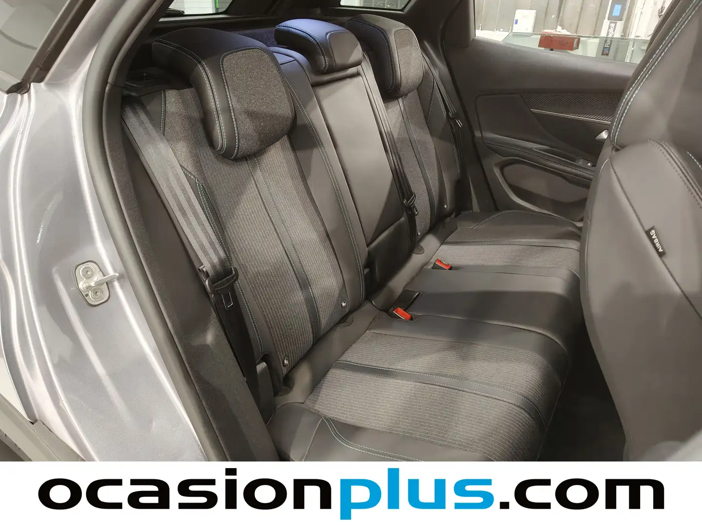 Foto Peugeot 3008 Peugeot 3008 PureTech 130 S&S Allure EAT8 (130 CV)