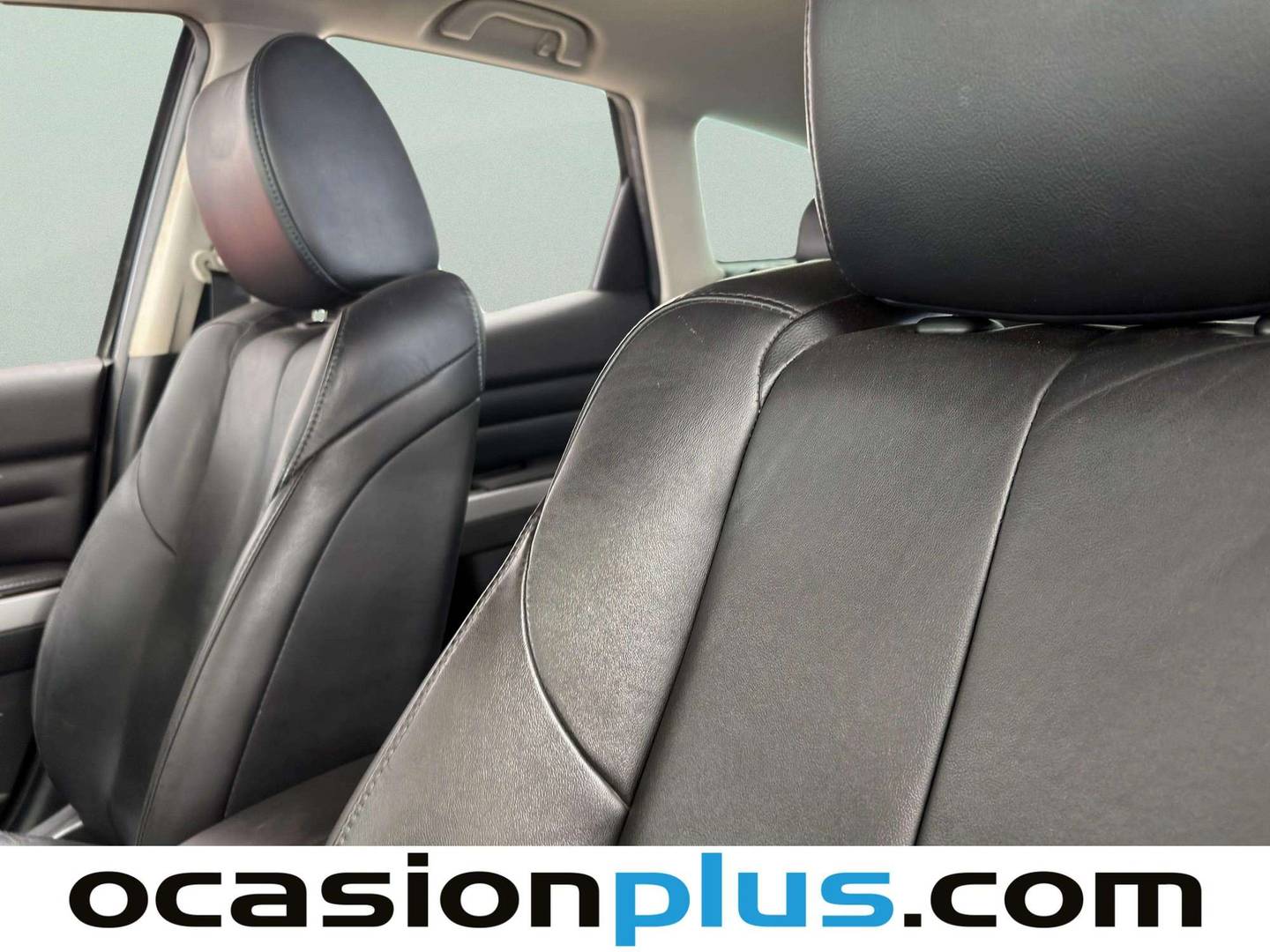 Extras y acabados del Mazda CX-7 Mazda CX-7 2.2 CRTD Luxury (173 CV)