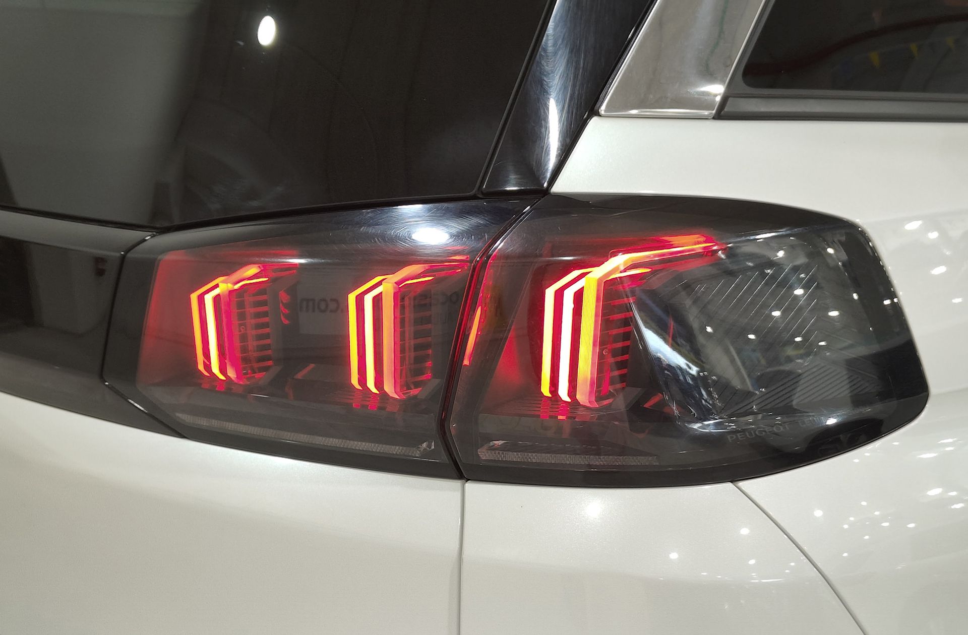 Peugeot 5008 PureTech 130 Allure Pack 7 plazas - foto 18