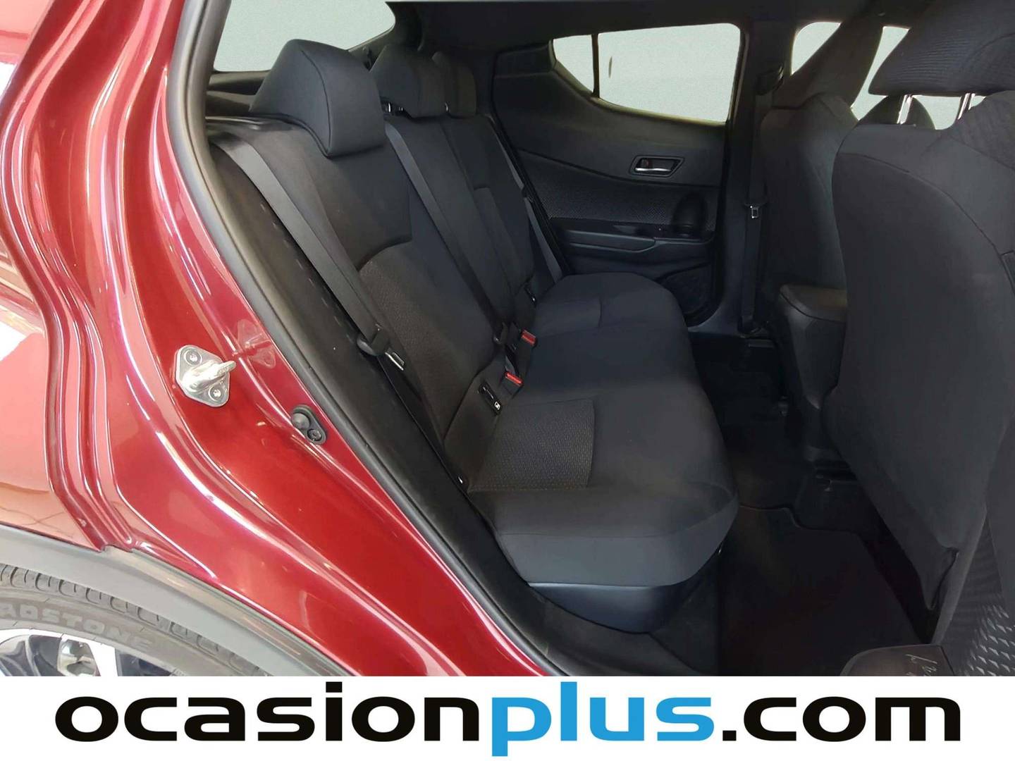 Foto Toyota C-HR Toyota C-HR 1.8 125H Advance (122 CV) siete plazas