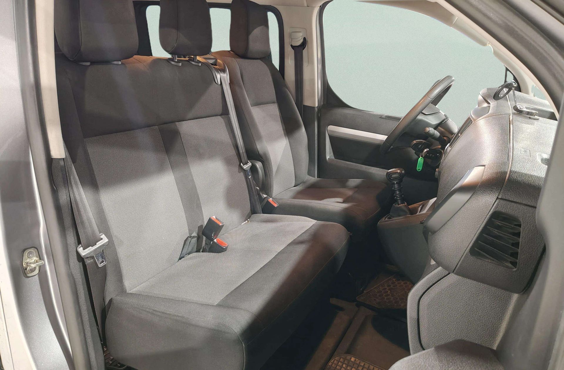 Peugeot Traveller BlueHDi 120 Business Long 9 plazas - foto 16