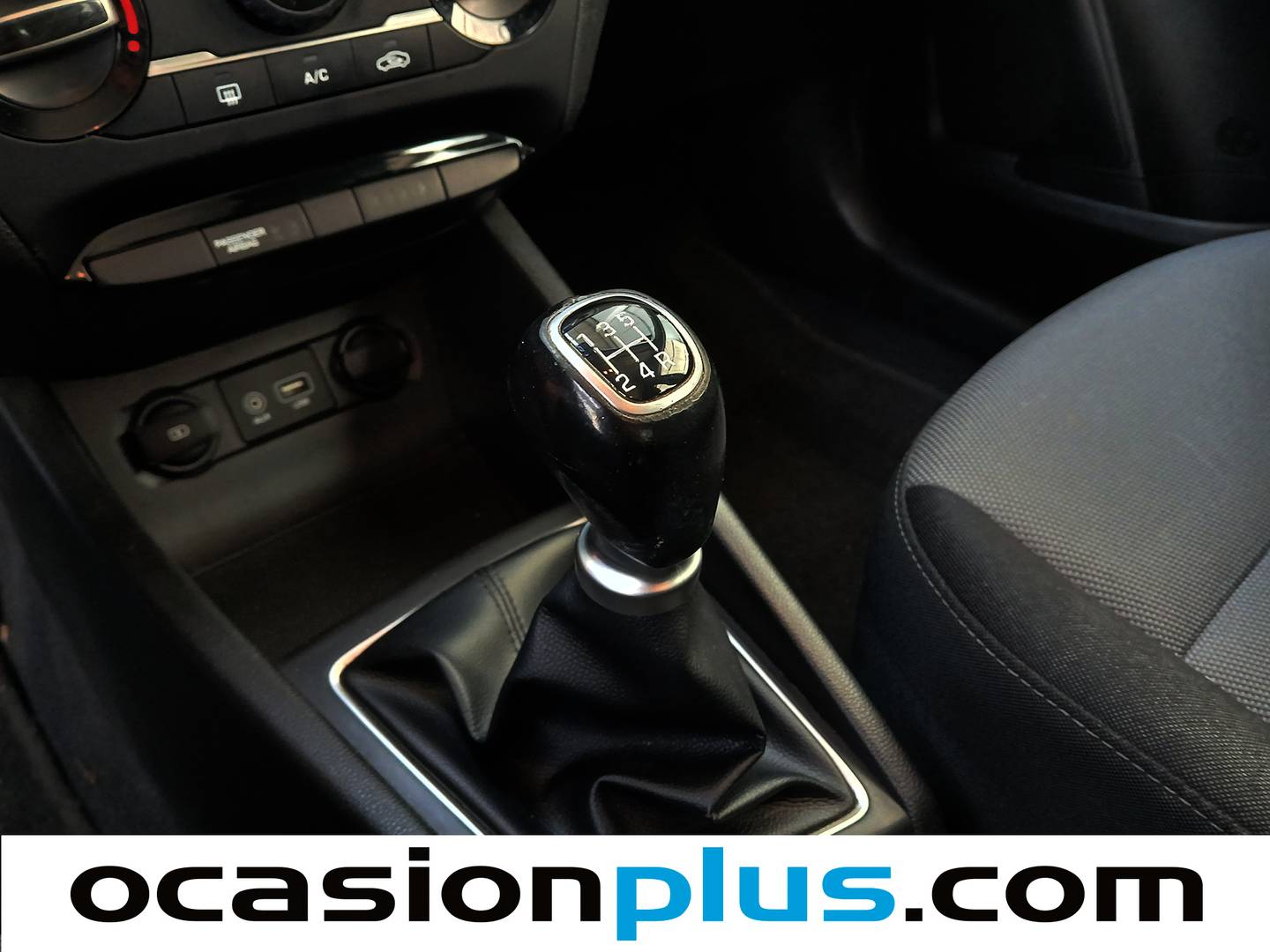 Hyundai i20 Hyundai i20 1.2 MPI Essence LE (75 CV) de segunda mano